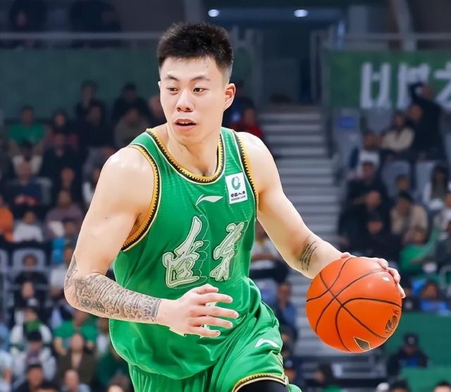 广州队绝杀福建队，张镇麟高光表现