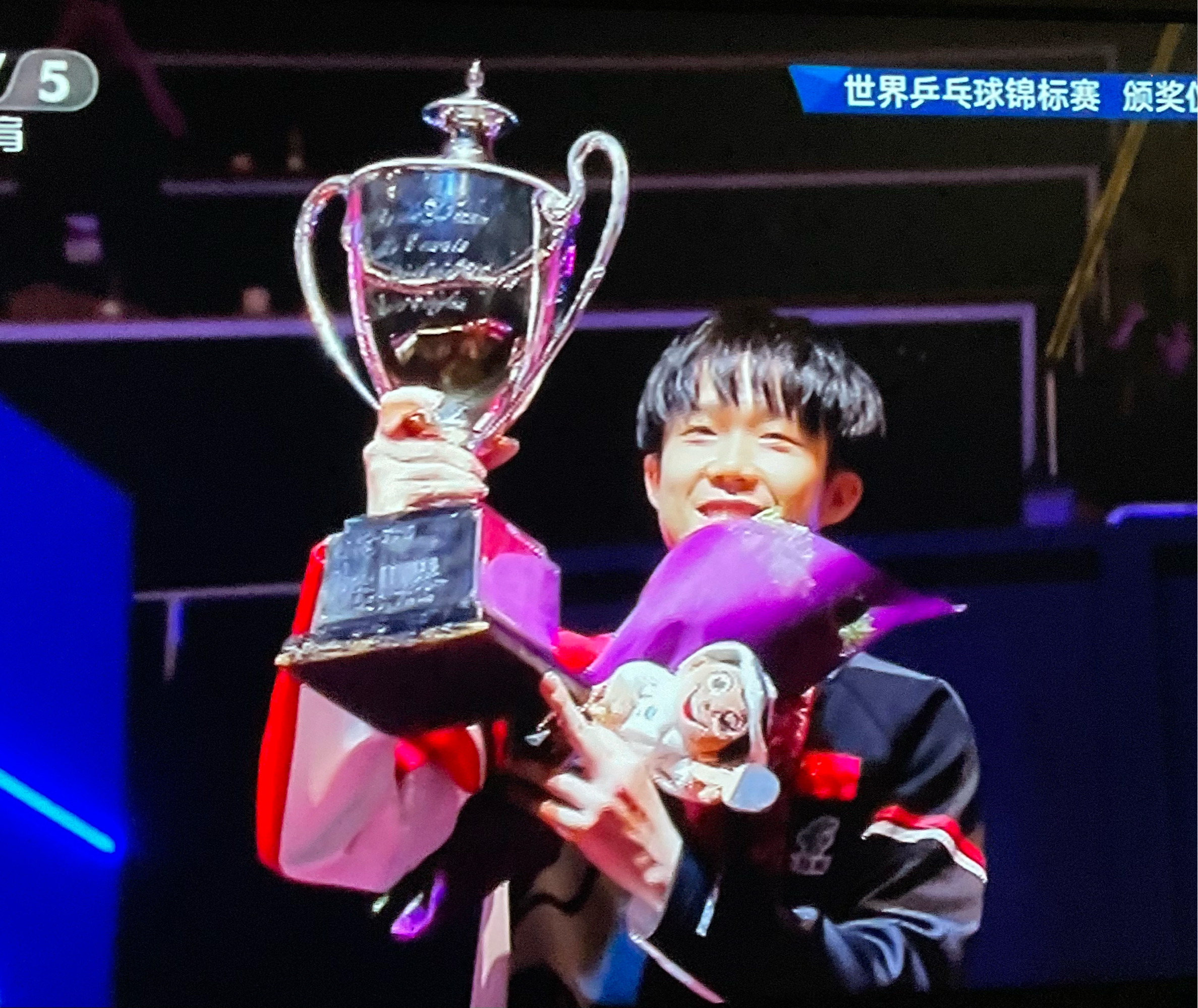 中国队力克葡萄牙队，许昕点燃赛场