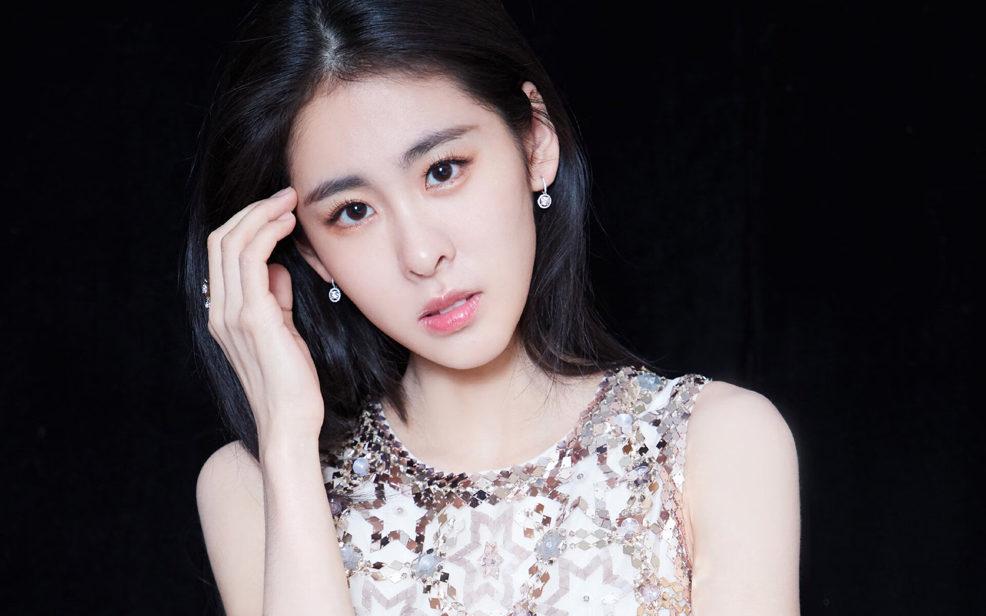 冷门夜改写剧本，鹈鹕踏平波士顿铁壁，布伦森意外成为关键先生