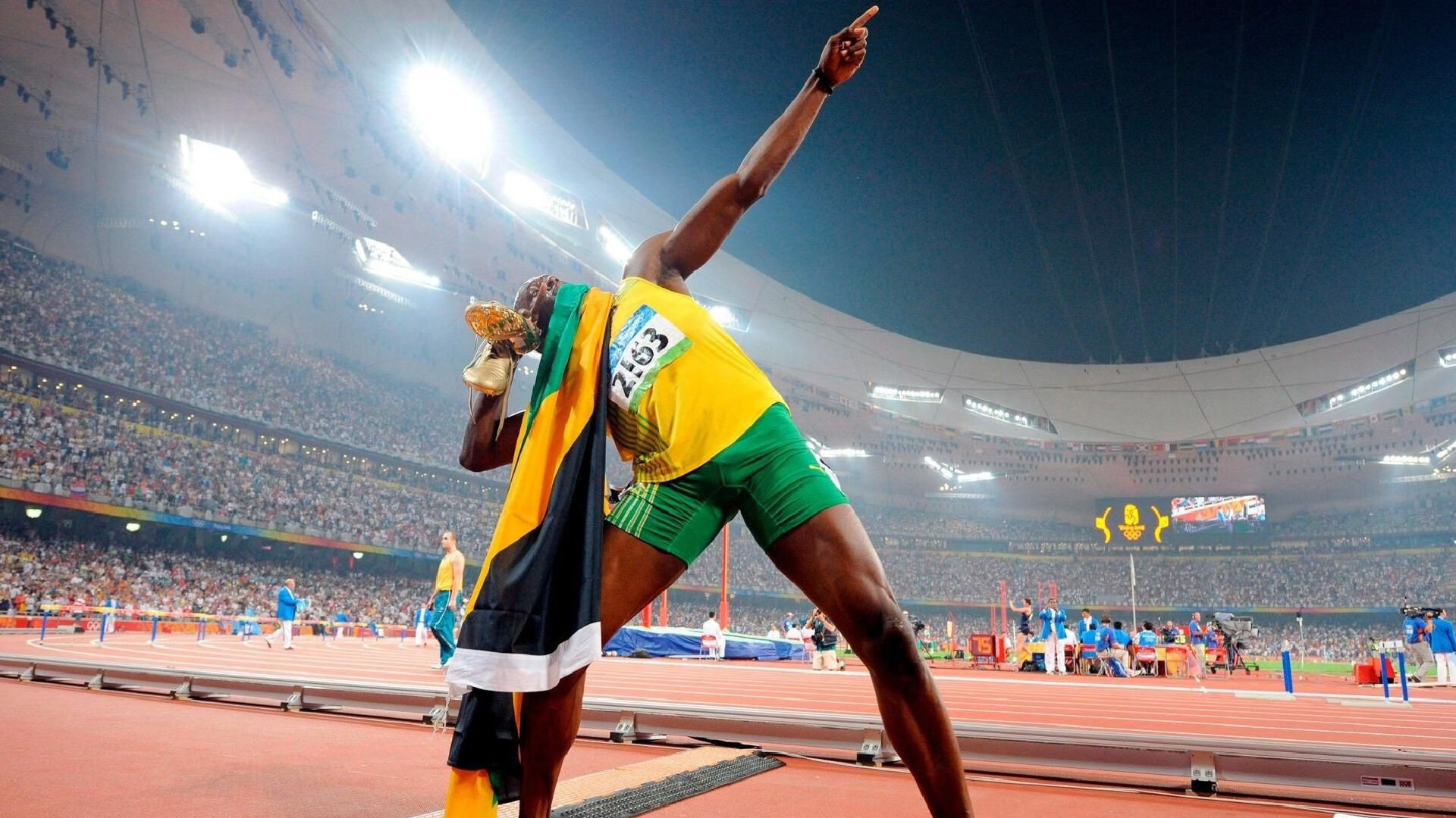 最后一击与最后一秒，跨越时空的统治力在篮球世界同时上演