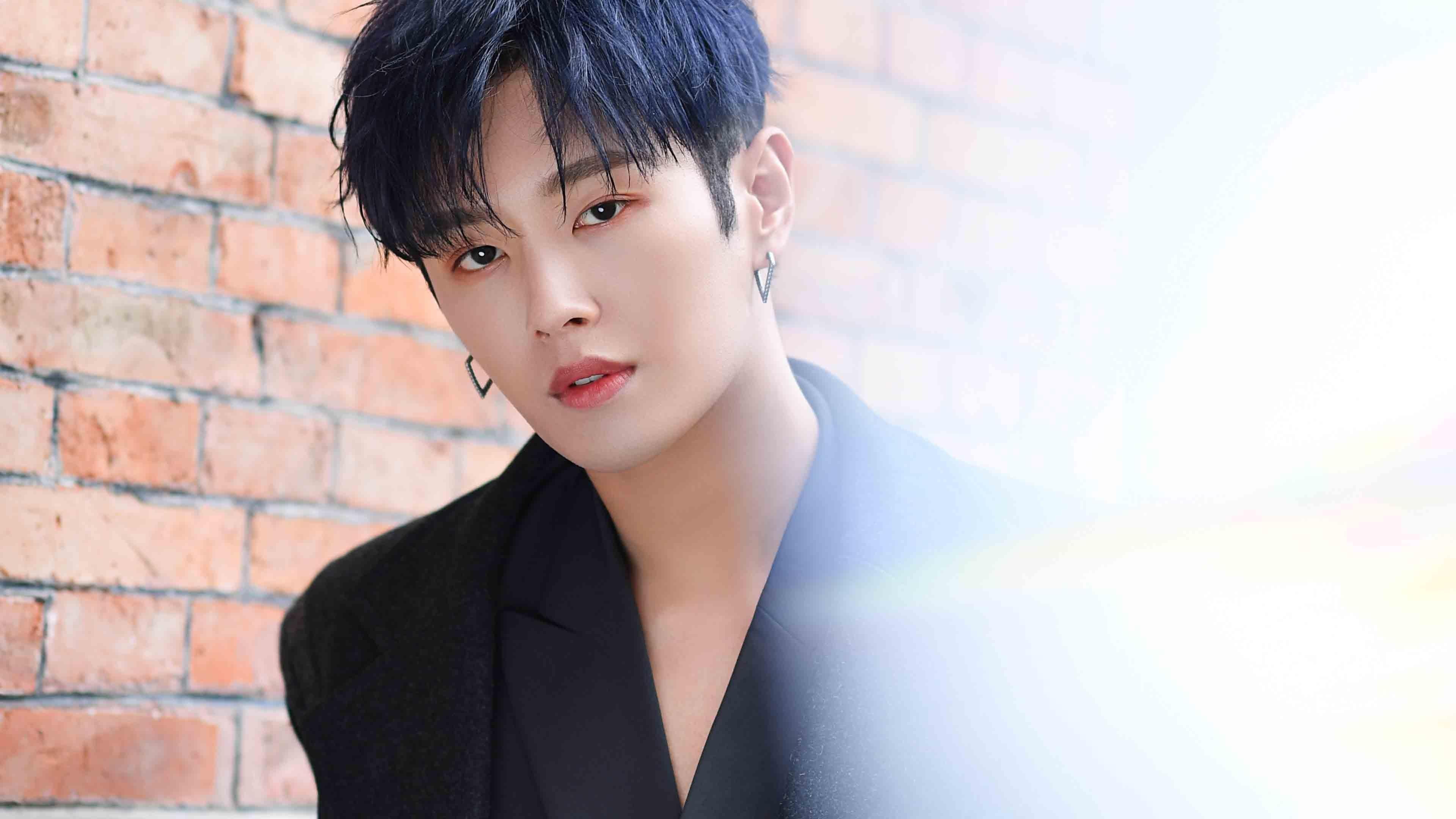 他用一记倒钩，在美加墨的夜空写下最锋利的诗